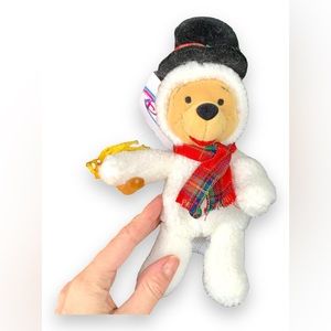 The Disney Store - Reindeer Pooh 8”